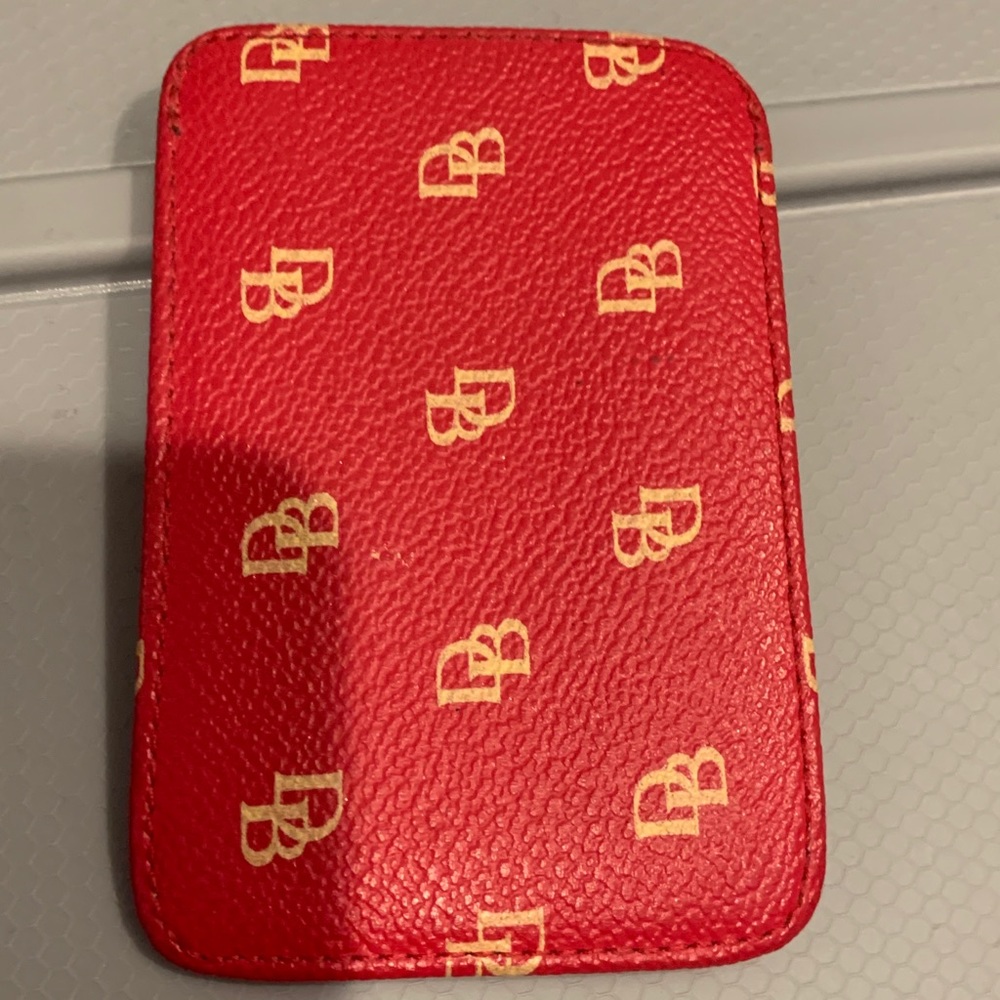 GUC Dooney and Burke card holder